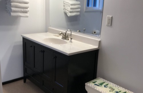 Kodiak Cabin | Zachar Bay Lodge Inc