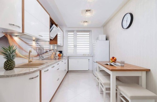 Zakopane Apartment | Zborowskiego 4A Warsaw | Family Apartment | 2 Balconies