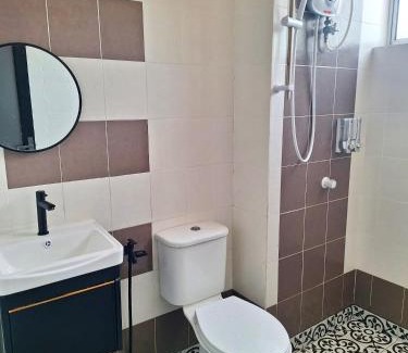 Bota Villa | Zehra Villa Seri Iskandar with Private Pool