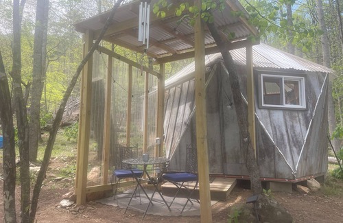 Green Mountain Cabin | Zen Dome: Relax & Revive in the Beauty of Nature