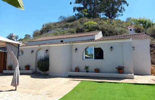 Barranco del Pinar Ski Chalet | Zenda de Fontanales