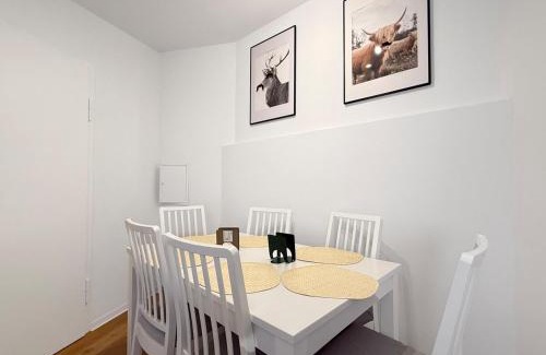 Diemershalde House | Zentr Stuttgart Gruppen-Duplex 13 Schlafplätze, PS5, Spiele & Terrasse