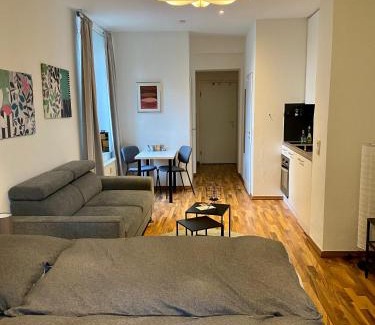 Aachen Apartment | Zentrale Ferienwohnung mit Balkon in Aachen