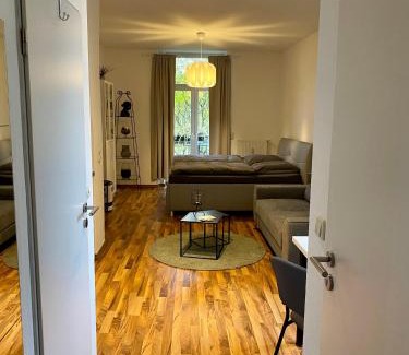 Aachen Apartment | Zentrale Ferienwohnung mit Balkon in Aachen