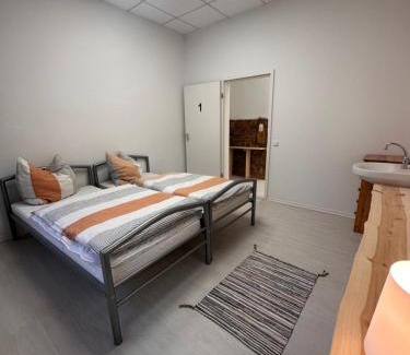 Buckow House | Zentrale Unterkunft am See