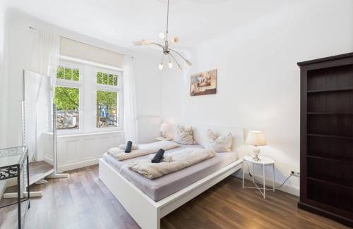 Wiesbaden Apartment | Zentrales Apartment im Westend I Küche I Balkon I für bis zu 4 Personen