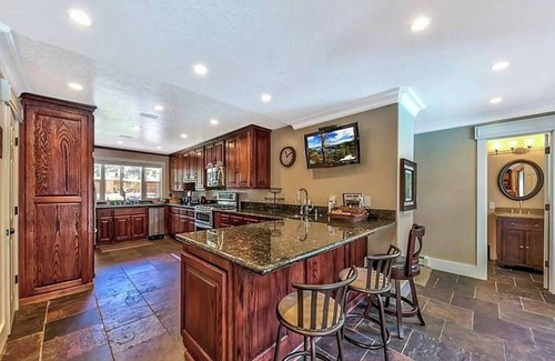 Skyland House | Zephyr Cove Versailles Private Beach & Ski Permitted DSTR1077P NV vacation House