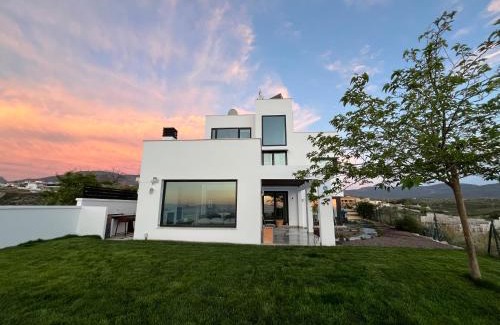 La Zubia Villa | Zihuatanejo