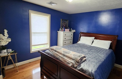 Fitchburg House | ZIMLADY PEACEFUL DWELLINGS. CLEAN QUEIT & PEACEFUL RESIDENCE