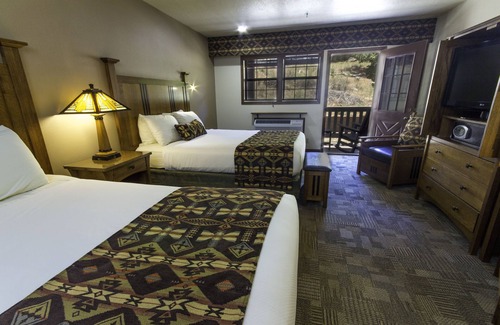 Zion National Park South Entrance Hotel | Zion Lodge - Inside The Park