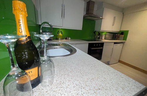 Tanygrisiau Apartment | Zip Cottage Sleeps 2-3 climb snowdon zip world