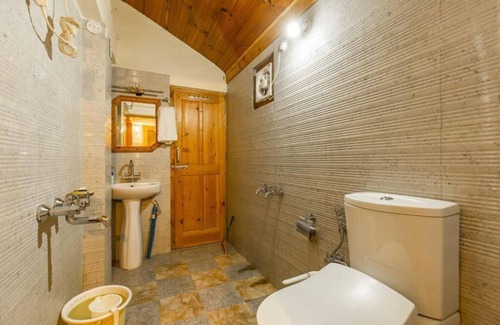 Cheog Hostel | Zostel Homes Cheog - Shimla