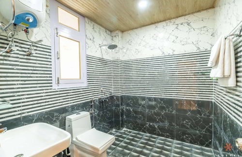 Kalpa Hostel | Zostel Kalpa