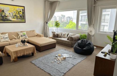 Quang An Apartment | Zuzi Home To Ngoc Van , West Lake