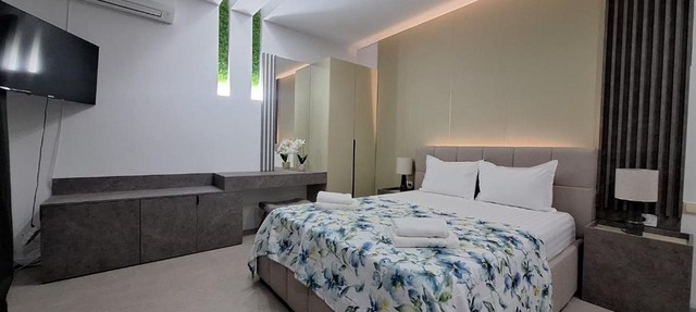 Accent 221 Deva