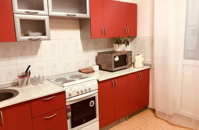 Центр левого берега Байтерек и ТРЦ Керуен