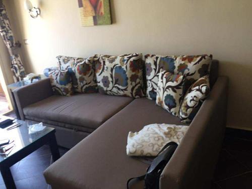 بورتو السخنه الحدائق المعلقه