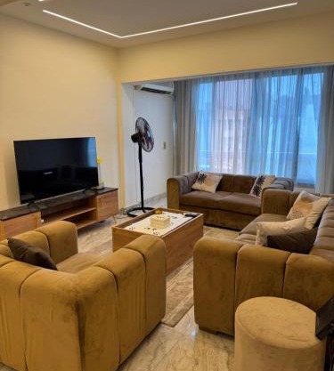 شقه فندقية رائعه امام سيتى ستارز بمدينه نصر2