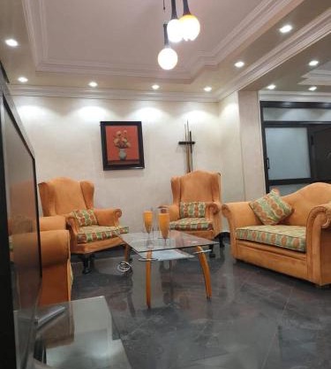 فيلا مفروشه بالكامل