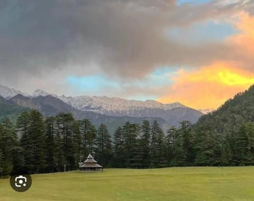 दीशिता होम stay