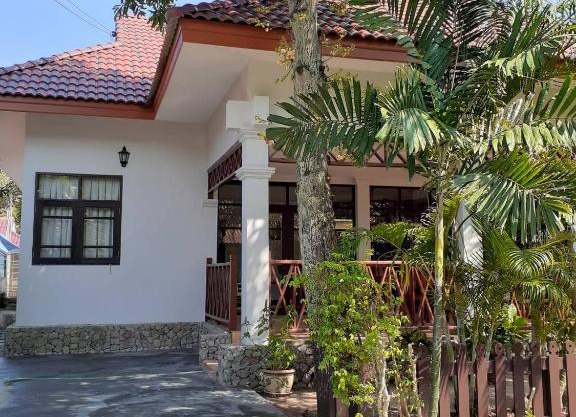 บ้านทรายแก้ว