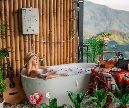 ม่านเขาโฮมสเตย์Mankhao Homestay บ้านกระจก