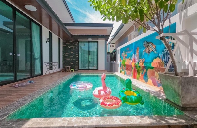 วาญ่า พูลวิลล่า สัตหีบ