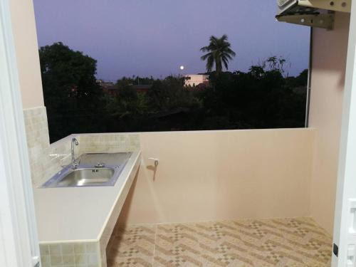 ศุภักษรอพาร์ทเม้นและสระว่ายน้ำ Supakson apartement and pools