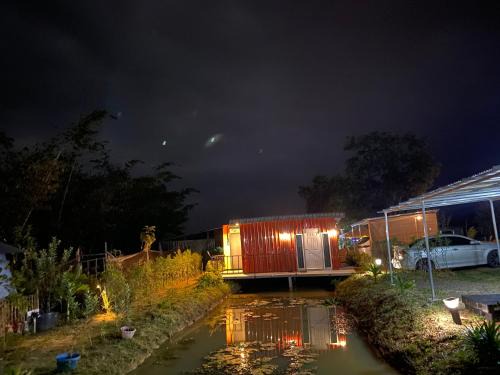 อุ่นฟ้าอิงดาว ริมน้ำ1