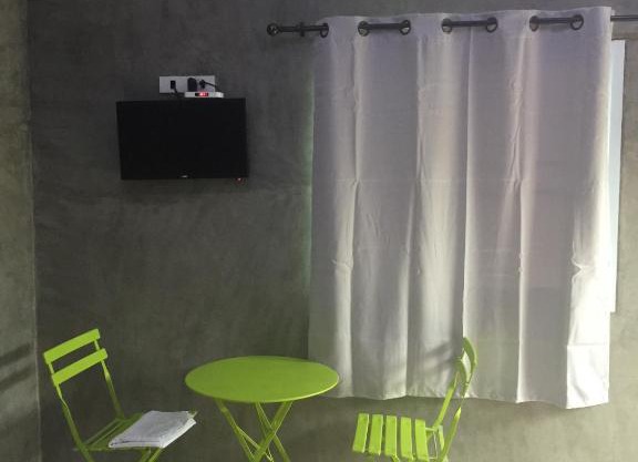 เจิดจรัสรีสอร์ทโรงแรม24ชม