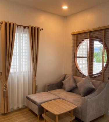 เพชรไพลินรีสอร์ทสามร้อยยอด