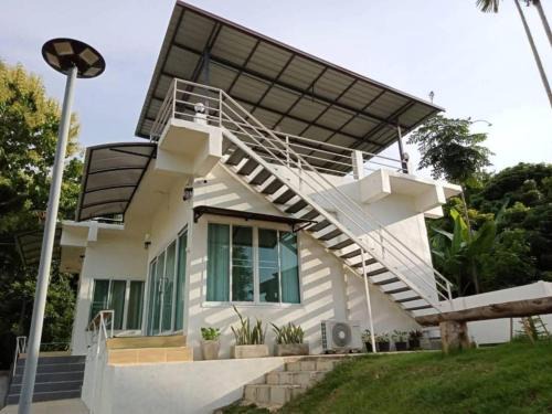 เฮือนป้อหลวง