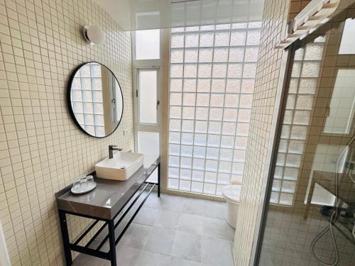 喝睏H-Khùn酒吧民宿