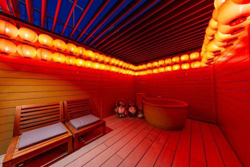 露天風呂付き一棟貸切ヴィラ 心斎橋6分 最大13名 ー Japanese Modern Private Villa with Open Air Bath near Shinsaibashi Osaka