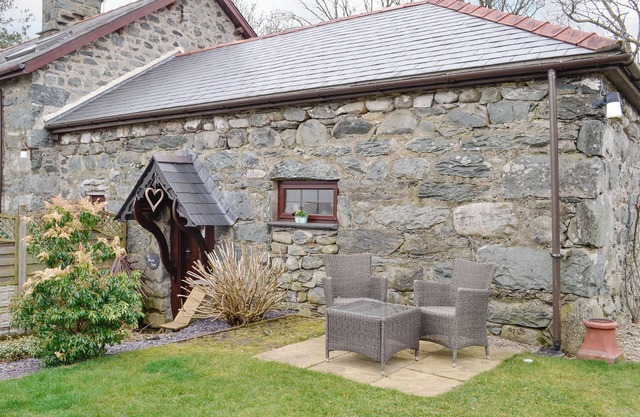 1 bedroom accommodation in Dyffryn Ardudwy, near Barmouth
