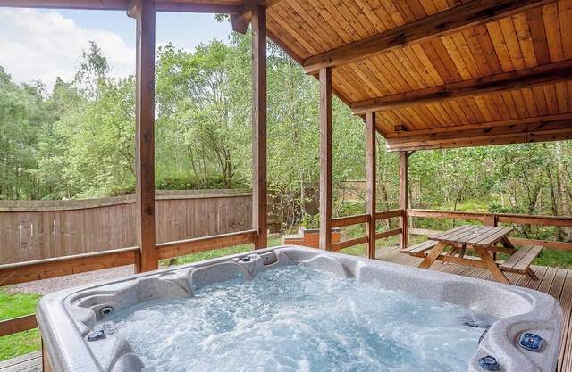 1 bedroom accommodation in Freehay, Cheadle