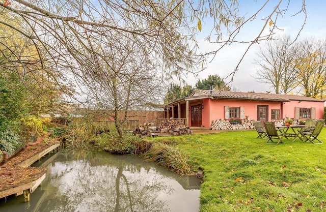 1 bedroom accommodation in Kirkley, Near Ponteland