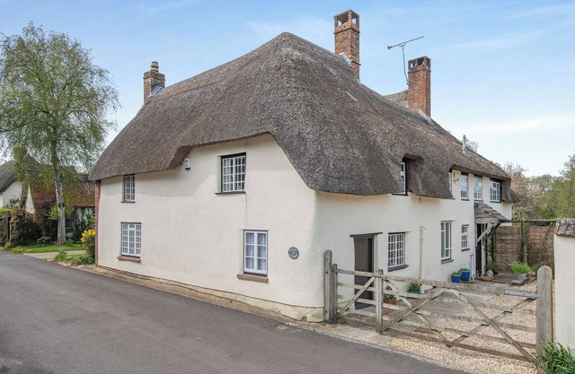 1 bedroom accommodation in Briantspuddle, near Wareham
