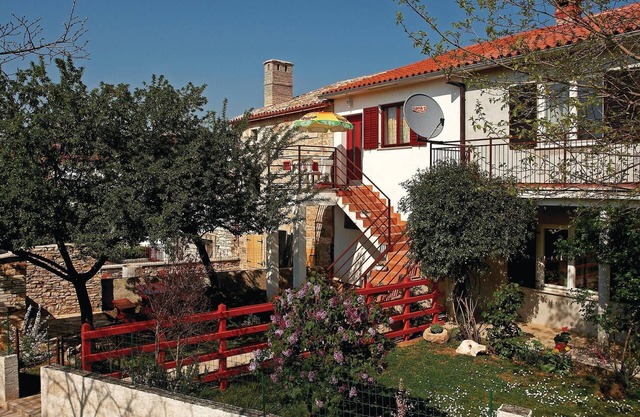 1 bedroom beautiful home in Hrboki