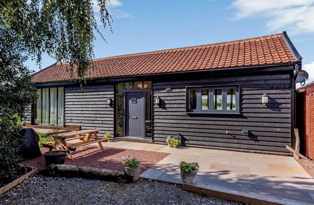 1 bedroom accommodation in Raydon near Ipswich