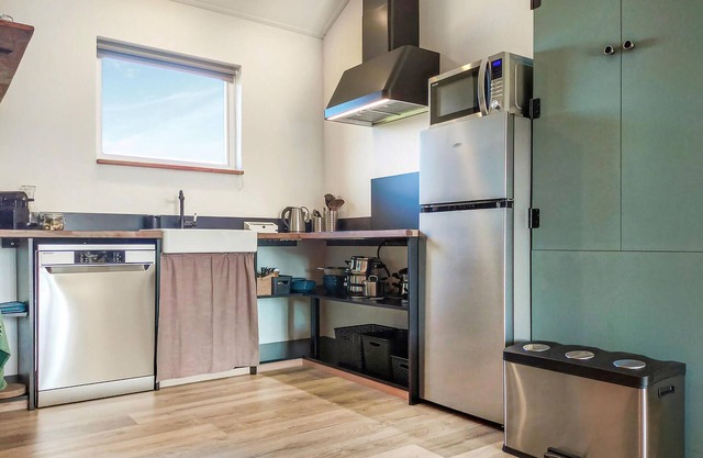 1 bedroom nice home in Grashoek