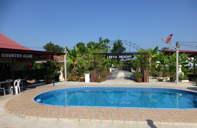 1 bedroom pool Villa Tropical fruit garden Fast Wi-Fi Smart Tv Home Cooking