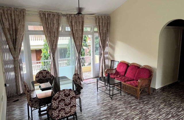 1 BHK Apt | ₹2500/Day or ₹40000/Month | 10 Min Walk to Beach Fully Furnished.