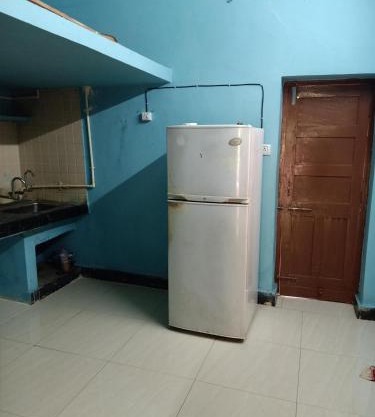 1 BHK House with AC fully operational kitchen with wifi