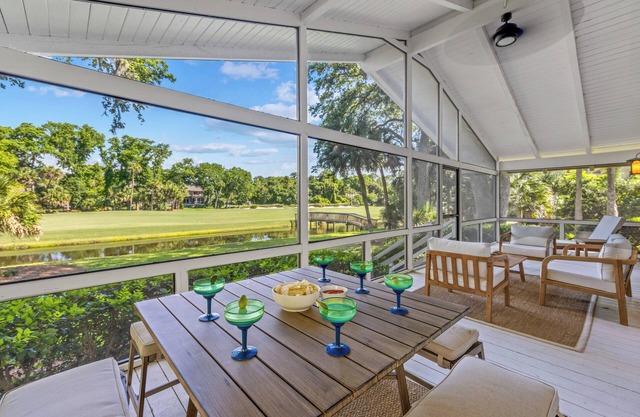 1 Catbird @ Sea Pines | | Golf Views | Steps From Beach | Game Room | Scenic Screened Porch