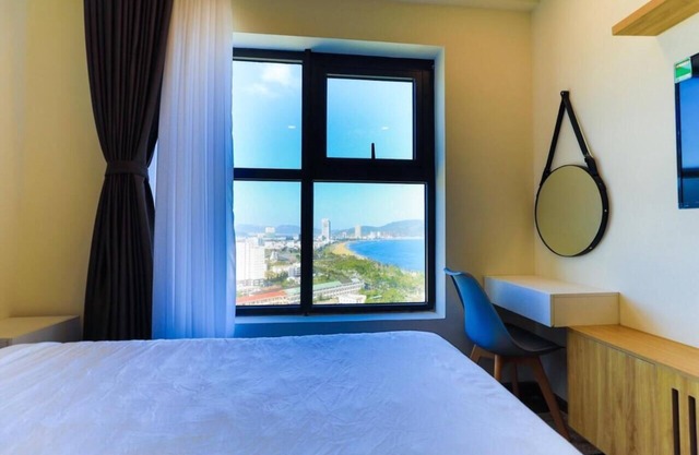 1 minutes to the theme Sea! Family-sized condo with modern amenities