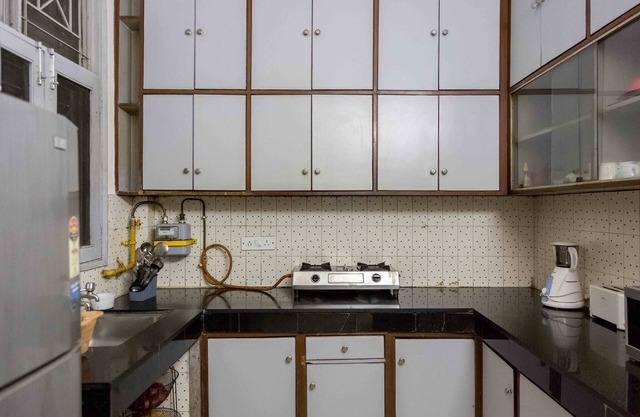 1 Private Room In 3 Room Bnb In Hauz Khas in Center Delhi