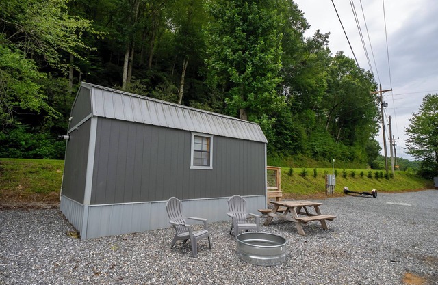 1 Room Cabin- " The Garage"