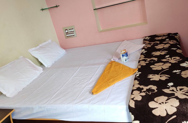 10 Minutes from World Historical Monuments