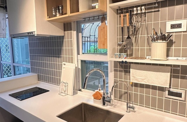 10 minutes to the Mitsui Shopping Park , 50 minutes to city center by Bus